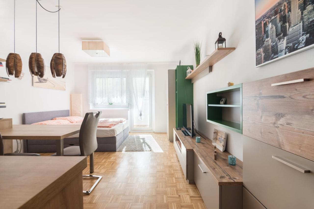Cosy Near Vic * Wien